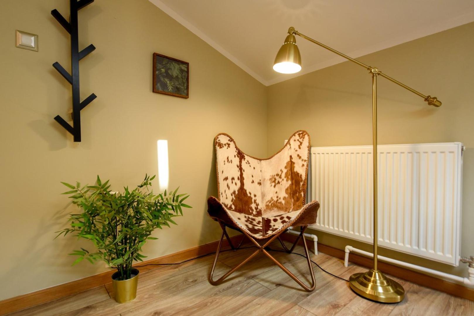 Historic Charm, Modern Comfort - Accommodation In The Heart Of The Old Town Bucharest Room photo